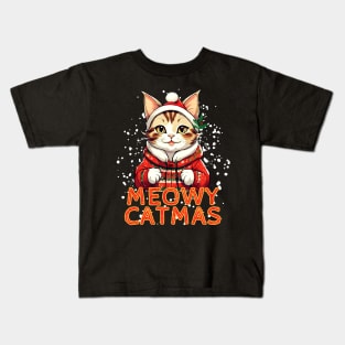 Cute cat in a Christmas Sweater. Kids T-Shirt